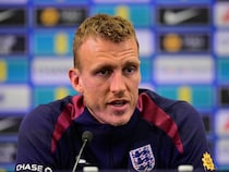 Newcastle Defender Dan Burn Has Nothing But Good Wishes For Alexander Isak