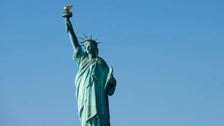 Indian H-1B Visa Holder Misinterprets 60-Day Grace Period, Faces Immigration Trouble Indian H-1B Visa Holder Misinterprets 60-Day Grace Period, Faces Immigration Trouble