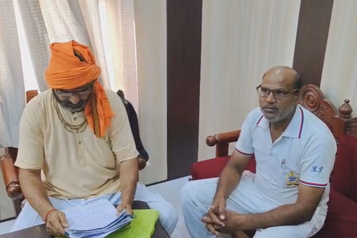 साधु के भेष ACB ने भ्रष्ट ASI को पकड़ा, 30 किलोमीटर पीछा कर दबोचा... पत्ते पर लिख डील हुई थी 40 हजार की रिश्वत