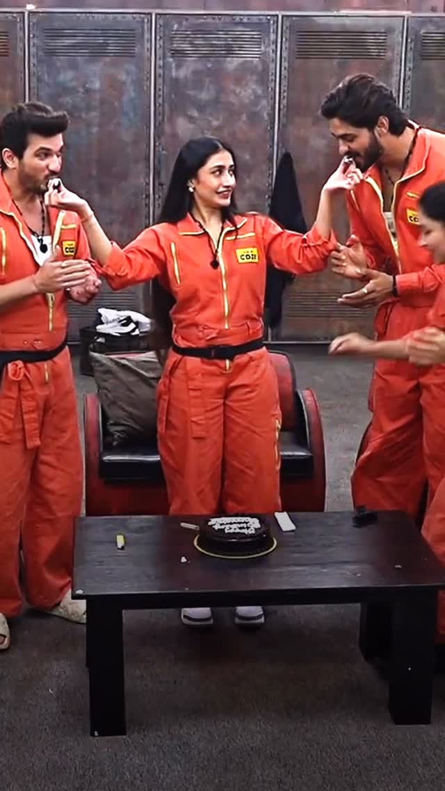 Rise And Fall: धनश्री वर्मा की वजह से बुरा फंसा ये कंटेस्टेंट, कोरियोग्राफर को लेकर हो रहा था सेंटी, शो में आ गई गर्लफ्रेंड