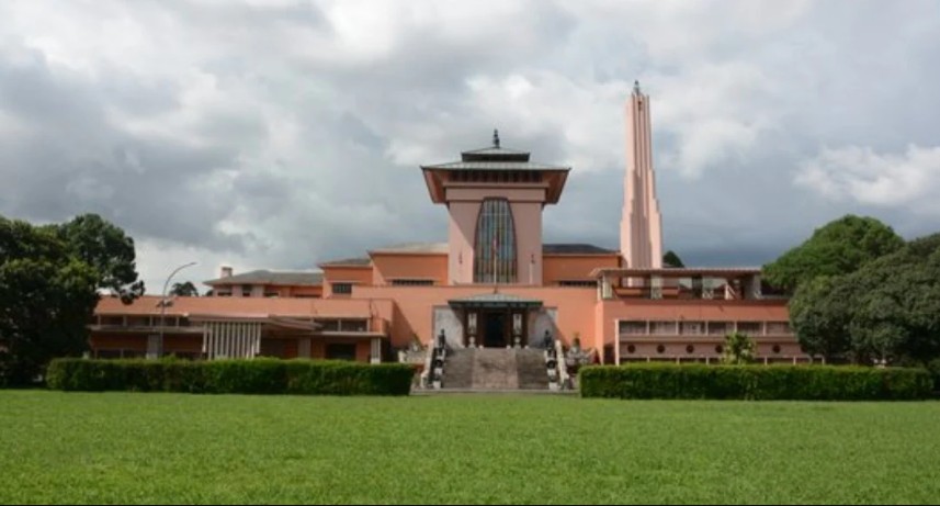 The Story Of Narayanhiti, Nepal's Old Palace Where The Entire Royal Family Was Murdered