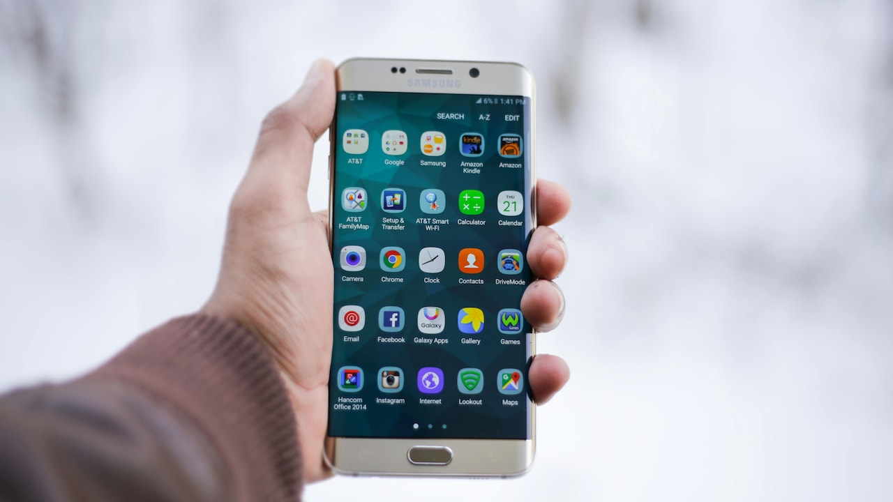 Upgrade your smartphone game with these amazing deals from Amazon