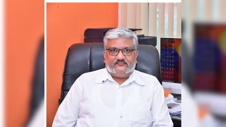 IIT जोधपुर के निदेशक का बड़ा आरोप, पुलिस की मिलीभगत से हुआ हमला; हैदराबाद के IPS अफसर पर भी उठाई अंगुली IIT जोधपुर के निदेशक का बड़ा आरोप, पुलिस की मिलीभगत से हुआ हमला; हैदराबाद के IPS अफसर पर भी उठाई अंगुली