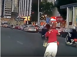Watch: Woman Helps Elderly Man Cross Road In China, Gets Slapped Instead Watch: Woman Helps Elderly Man Cross Road In China, Gets Slapped Instead