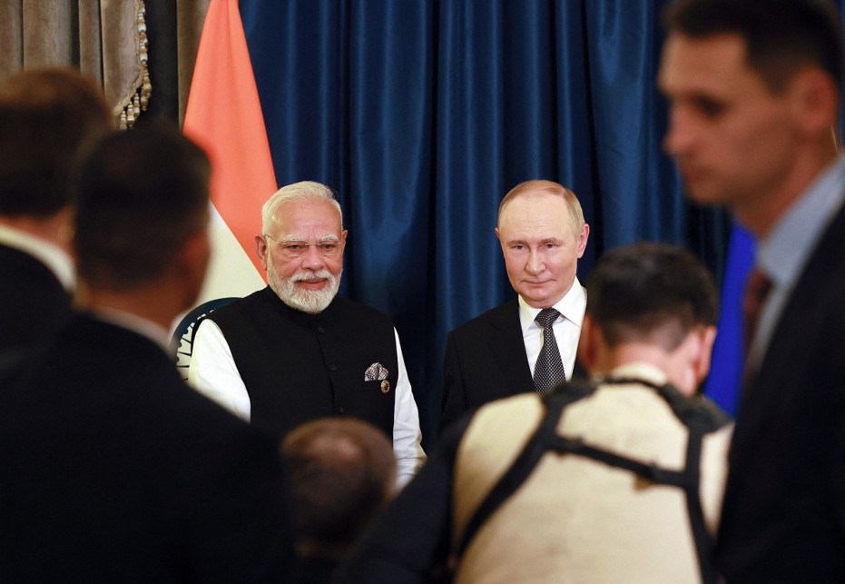PM Modi China Visit Live Updates: PM Modi, Putin Hold 45-Minute Meeting After SCO Summit