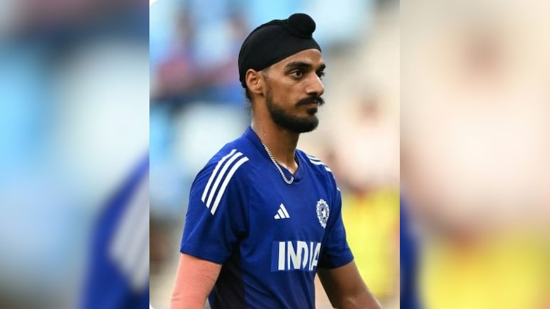 IND vs OMAN: खत्म हुआ अर्शदीप का वनवास, इन 3 सितारों में लेफ्टी पेसर के पास इतिहास रचने का सर्वश्रेष्ठ मौका IND vs OMAN: खत्म हुआ अर्शदीप का वनवास, इन 3 सितारों में लेफ्टी पेसर के पास इतिहास रचने का सर्वश्रेष्ठ मौका