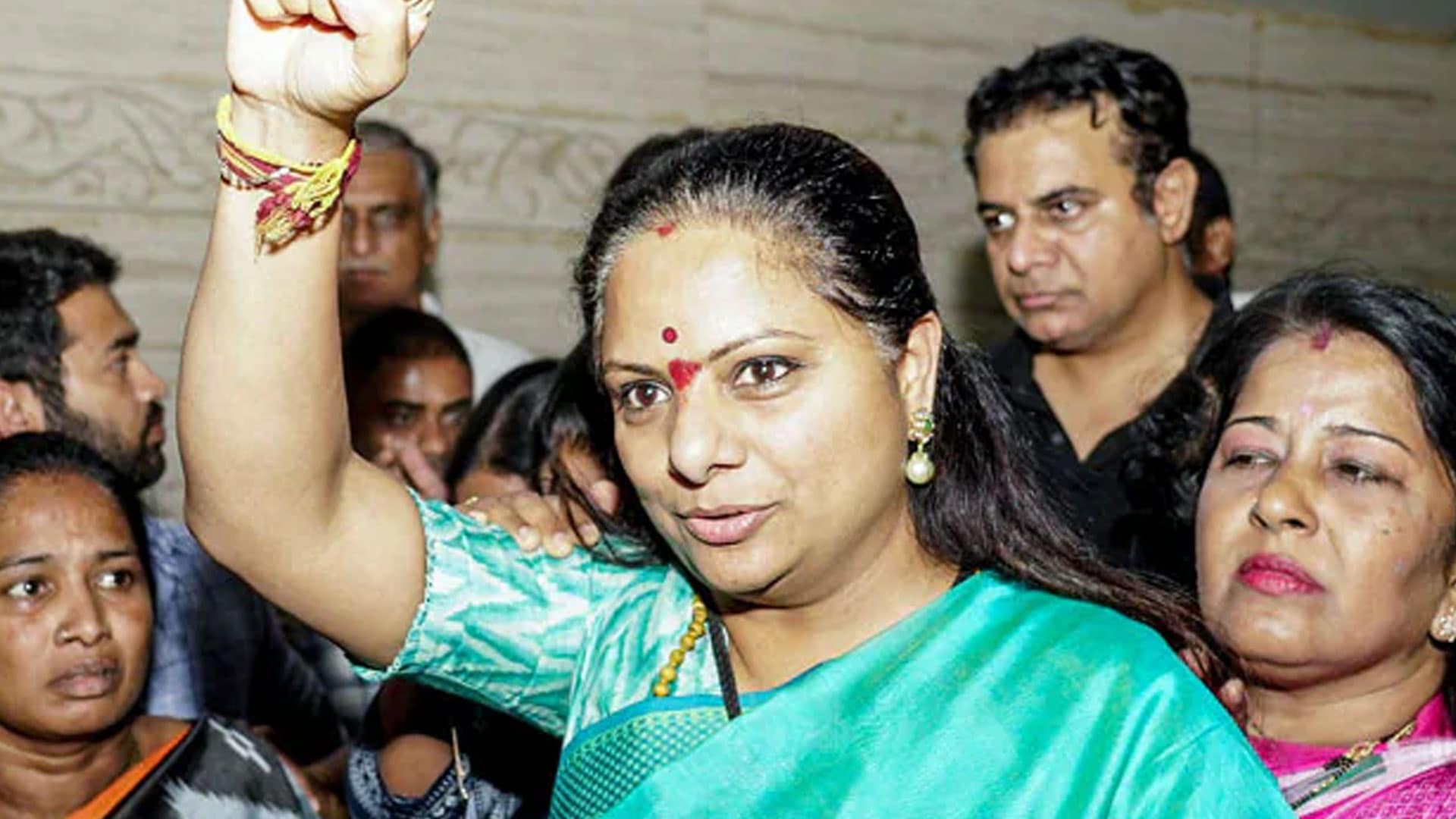 Video : Tensions In BRS: KCR Suspends Daughter K Kavitha For Anti-Party Activity