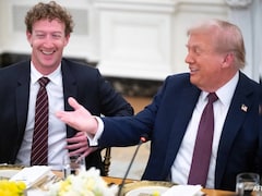 Zuckerberg's Hot Mic Apology Steals Show At Trump's White House Dinner
