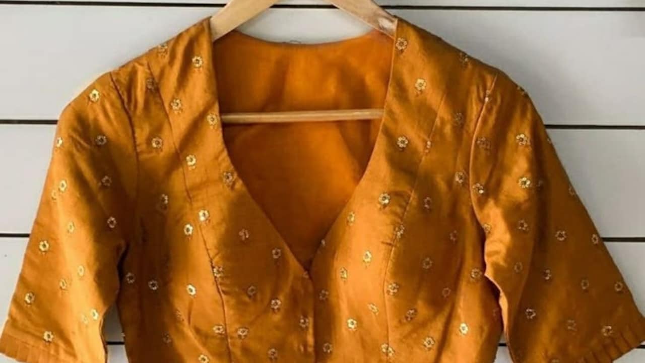 Pick The Perfect Saree For Your Blouse From Flipkart