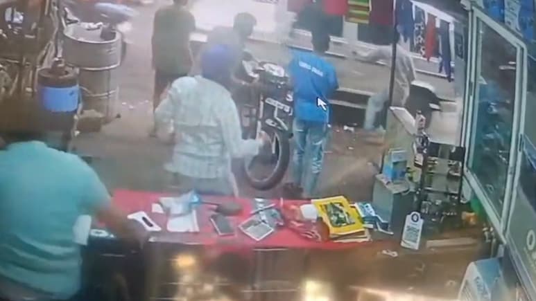 लड़की का फिल्मी अंदाज में अपहरण, बोलेरो में बैठाकर ले गए, पुलिस और ग्रामीणों ने 20 किमी तक किया पीछा