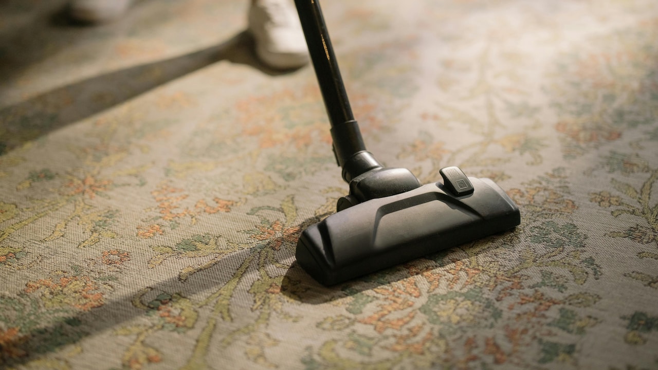 Which cordless vacuum cleaner under ₹3,000 is best for everyday cleaning?s