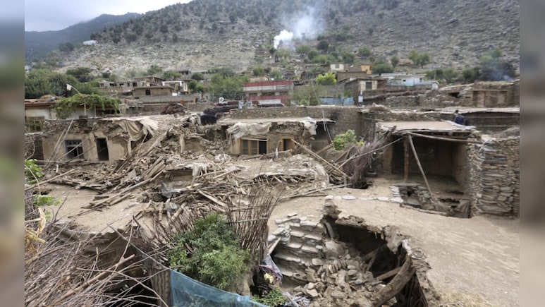 अफगानिस्तान में भूकंप से 1400 की मौत, 3000 से ज्यादा घायल, देखें दिल दहलाती तस्वीरें