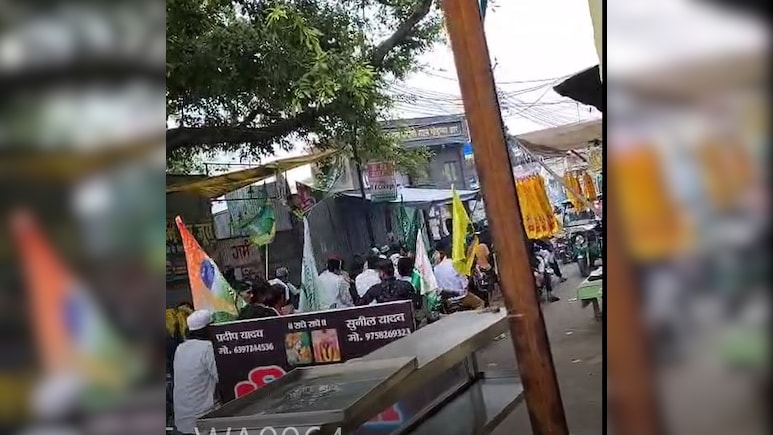 UP: बारावफात पर कर रहे थे सड़क पर तांडव, पहुंच गए थाने, 18 बाइक सीज UP: बारावफात पर कर रहे थे सड़क पर तांडव, पहुंच गए थाने, 18 बाइक सीज