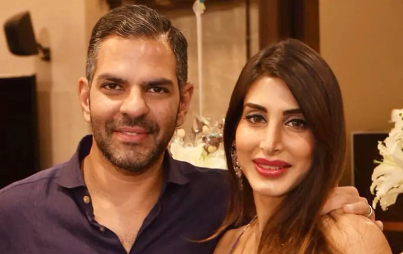 When Priya Sachdev First Met Karisma Kapoor's Husband Sunjay Kapur On A Flight