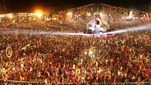 Travelling This Navratri? Head To These Top Garba Dance Floors In West India In 2025