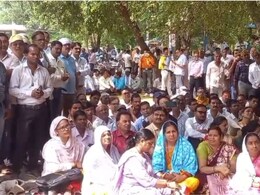 शिक्षिका ने चूहों से कर दी टीचर की तुलना, बोलीं- 'अफसर वैज्ञानिकों की तरह कर रहे शिक्षक पर प्रयोग'