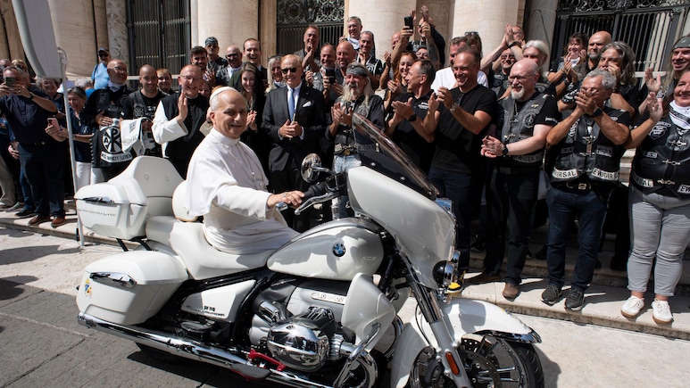Pope Leo XIV Signs Custom BMW R 18 Transcontinental For Charity Auction