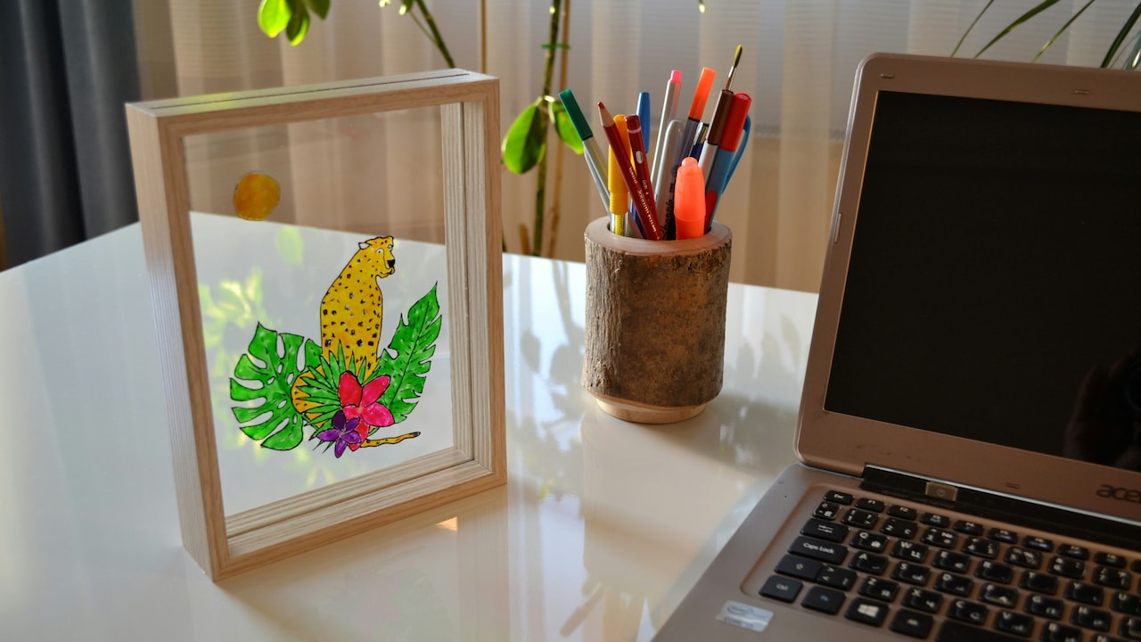 Top 5 Glass Painting Kits For Kids And Adults To Transform Home Décor