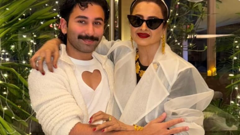 Watch: Orry And Rekha's Viral Moment From Boney Kapoor's Bash Has The Internet's Attention