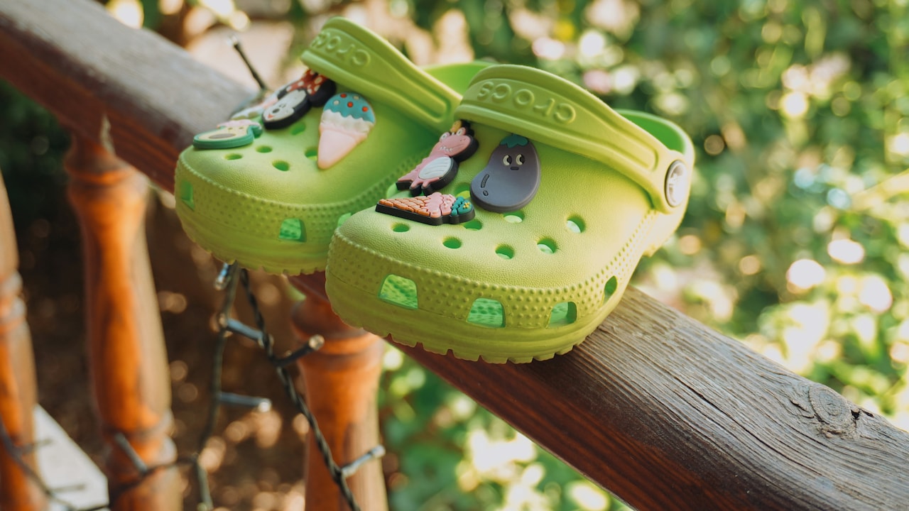 Get top crocs for trekking in the rain on Myntra