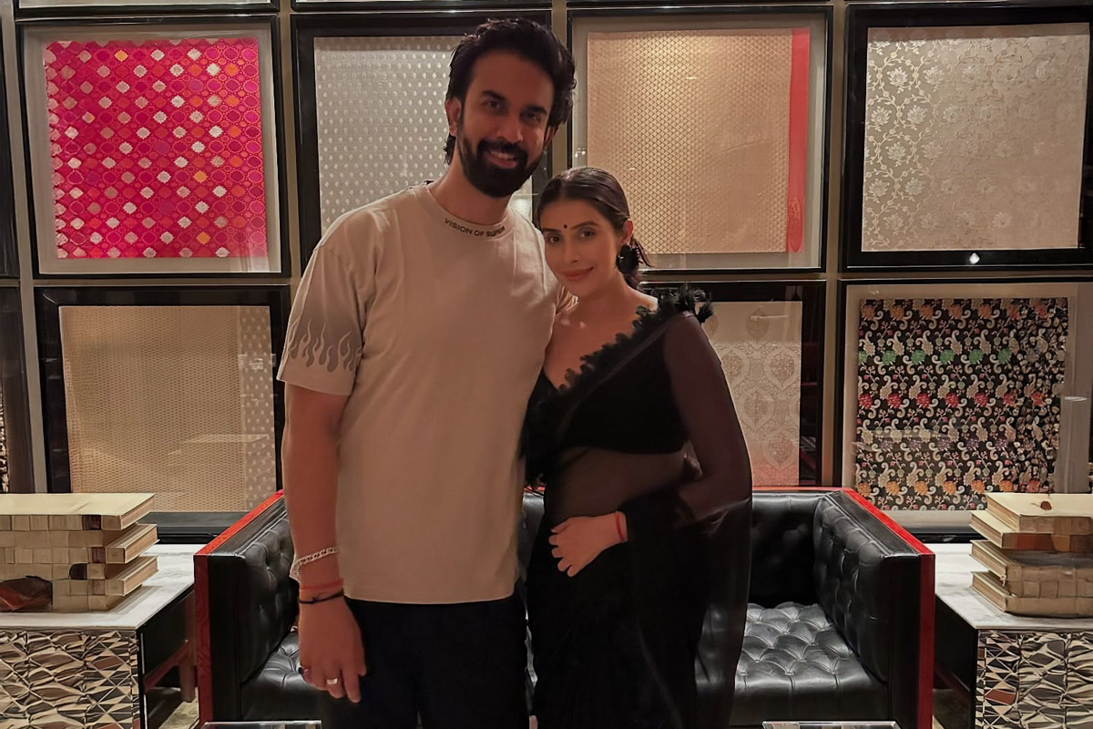 Rajeev Sen Praises Charu Asopa In Black Saree; Fans Say, "They Should Get Back Together"