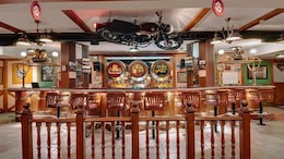 7 Best Nightspots In Coimbatore For Food, Drinks And Live Music