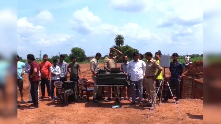 मेरठ में 'न्यूड गैंग' का खौफ, खेत में खींच कर ले जाते हैं, महिलाओं में दहशत, ड्रोन से तलाश रही पुलिस