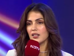 Rhea Chakraborty At NDTV Yuva: "<i>Jail Mein Khaane Ki Value Badh Jaati Hai</i>" Rhea Chakraborty At NDTV Yuva: "<i>Jail Mein Khaane Ki Value Badh Jaati Hai</i>"