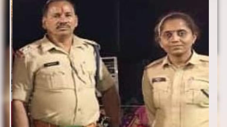 क्षिप्रा नदी में डूबे SI, महिला कांस्टेबल का नहीं मिला सुराग, डोंगी लेकर ग्रामीण तैराके भी नदी में उतरे