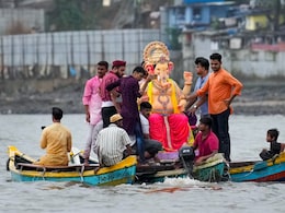 मुंबई में गणपति विसर्जन के बाद 2000 टन मलबे का क्या होगा? मुंबई में गणपति विसर्जन के बाद 2000 टन मलबे का क्या होगा?