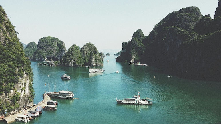 Budget Vietnam Trip Under INR 35,000: Here's How To Plan It Budget Vietnam Trip Under INR 35,000: Here's How To Plan It