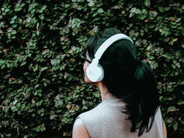 Are Your Noise-Cancelling Earphones Quietly Damaging Your Ears? Are Your Noise-Cancelling Earphones Quietly Damaging Your Ears?