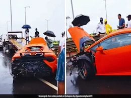 Video: Speeding Lamborghini Crashes Into Coastal Road Divider In Mumbai Video: Speeding Lamborghini Crashes Into Coastal Road Divider In Mumbai