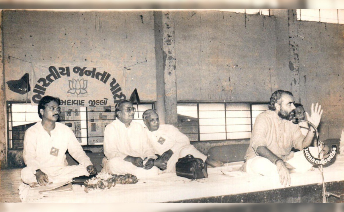 Narendra Modi delivering a speech at a public meeting in Ahmedabad, Gujarat. Narendra Modi delivering a speech at a public meeting in Ahmedabad, Gujarat.