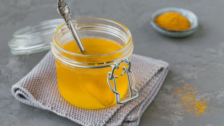Ghee-Hing Water In Winter: Doctor Shares Health Benefits, Possible Side Effects And Tips For Safe Consumption