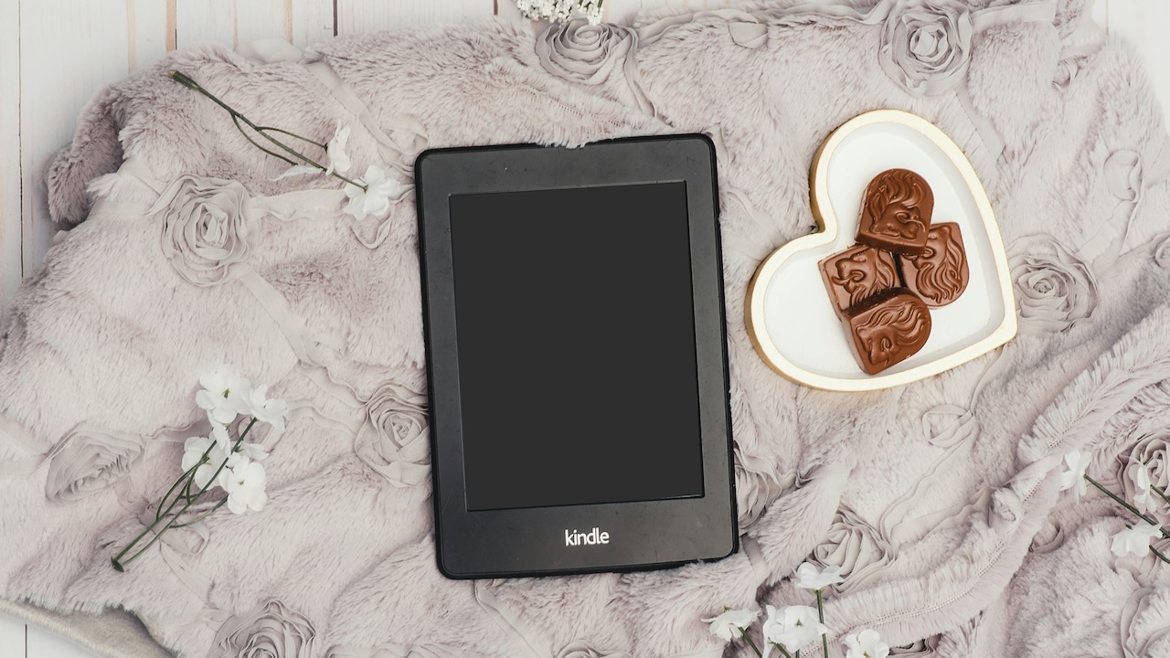 Page-Turner Tech: How the Kindle Changed the Way We Read