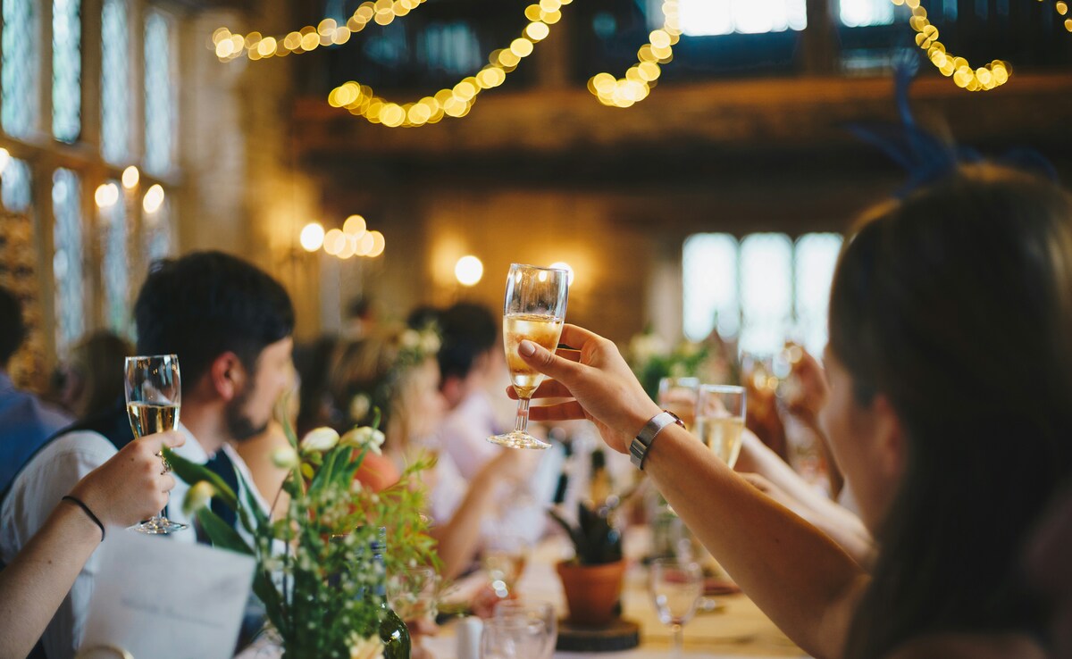 Pizza Order at Wedding Sparks Debate