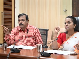 Sindhudurg News: ग्राहकांचे प्रश्न सोडवण्यासाठी बोलावली बैठक, अनेक विभाग प्रमुख गायब; कारवाई काय होणार ? Sindhudurg News: ग्राहकांचे प्रश्न सोडवण्यासाठी बोलावली बैठक, अनेक विभाग प्रमुख गायब; कारवाई काय होणार ?