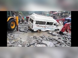 खतरे के निशान से 2 मीटर ऊपर बह रही यमुना, कश्मीरी गेट का वासुदेव घाट पूरी तरह जलमग्न, जानें हर अपडेट खतरे के निशान से 2 मीटर ऊपर बह रही यमुना, कश्मीरी गेट का वासुदेव घाट पूरी तरह जलमग्न, जानें हर अपडेट