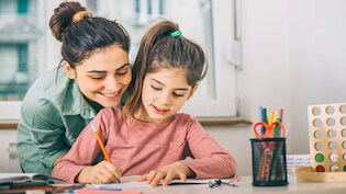 5 साल की उम्र से ही बच्&zwj;चों को सिखाएं ये 5 चीजें