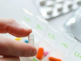 Morning, Noon, Or Night? Nutritionist Explains The Right Time To Take Supplements