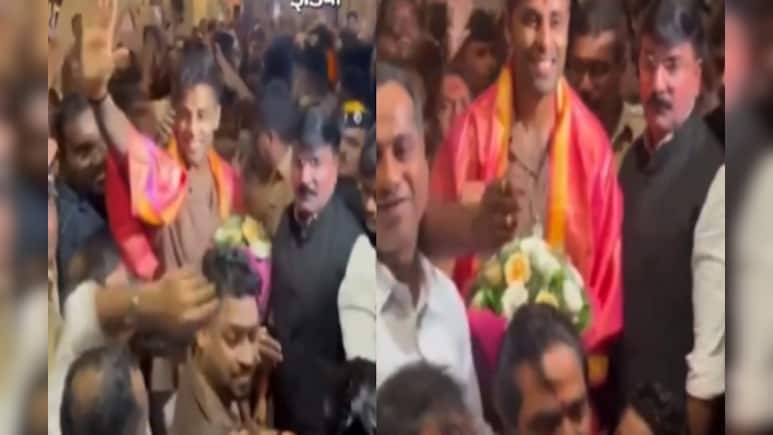 Video: घर लौटते ही चैंपियन कप्तान सूर्या के स्वागत में उमड़ी भीड़, फैन्स के बीच सेल्फी लेने की मची होड़