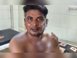 गहरी नींद में सो रहा था पति, पत्नी ने खौलता पानी उड़ेला, जब जान बचाकर भागा तो सिर पर दे मारा हथौड़ा