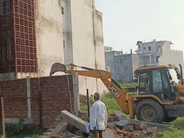 हिंदुओं की 'नो एंट्री' वाली अब्दुल्ला रेजीडेंसी में चला बुलडोजर, सरकारी जमीन मुक्त, मालिकों पर केस दर्ज हिंदुओं की 'नो एंट्री' वाली अब्दुल्ला रेजीडेंसी में चला बुलडोजर, सरकारी जमीन मुक्त, मालिकों पर केस दर्ज