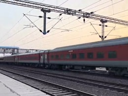 Rajasthan: बूंदी में ट्रेन से गिरा पाकिस्तानी नागरिक, बार-बार बदल रहा बयान, खुफिया एजेंसी एक्टिव Rajasthan: बूंदी में ट्रेन से गिरा पाकिस्तानी नागरिक, बार-बार बदल रहा बयान, खुफिया एजेंसी एक्टिव