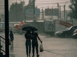 Rain Update: मुंबई, ठाणे आणि रायगडसाठी हवामान खात्याचा ‘रेड अलर्ट’, मुसळधार ते अतिमुसळधार पावसाचा अंदाज