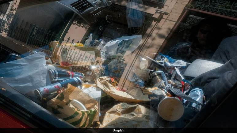 'Civic Sense Of Elite' Questioned As Gurgaon Man Calls Out Mercedes Owner For Littering 'Civic Sense Of Elite' Questioned As Gurgaon Man Calls Out Mercedes Owner For Littering