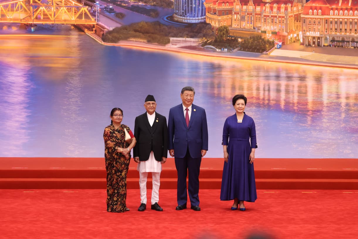 यह चुप सी क्‍यों लगी है? थोड़े दिन पहले बीजिंग में किया वेलकम, आज ओली के पतन पर खामोश चीन 