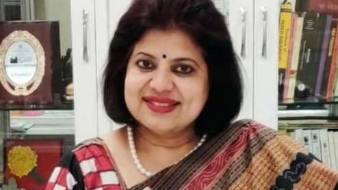 औरंगज़ेब के शासन की तारीफ करने वालीं सुखाड़िया विश्वविद्यालय की कुलगुरू प्रो. सुनीता मिश्रा का इस्तीफा मंजूर