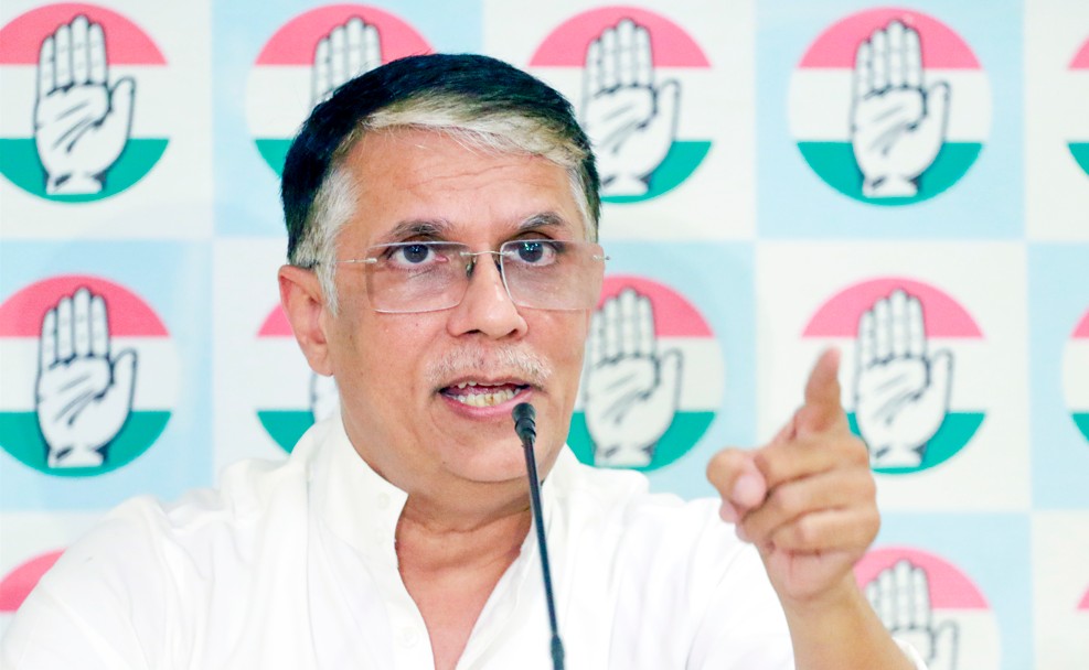 दिल्ली में पवन खेड़ा के घर पहुंची असम पुलिस, घर की ले रही है तलाशी, जानें क्या है पूरा विवाद